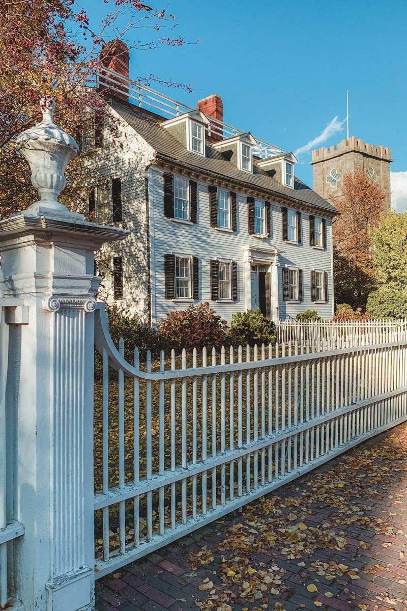 13 Things You Need to Know Before Building a Fence